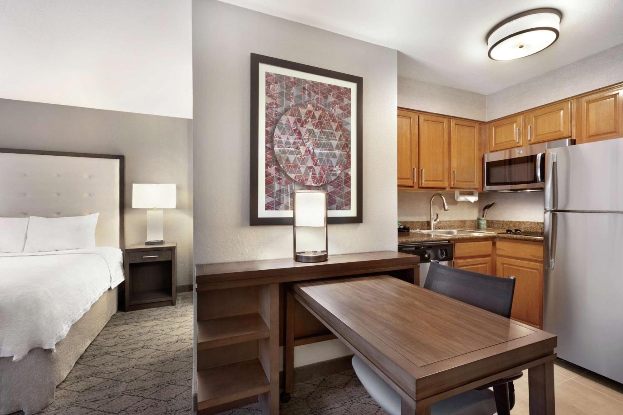 Homewood Suites By Hilton Portland Airport Екстериор снимка
